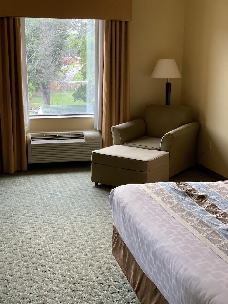 Ambassador Inn & Suites Тъскалуса Екстериор снимка