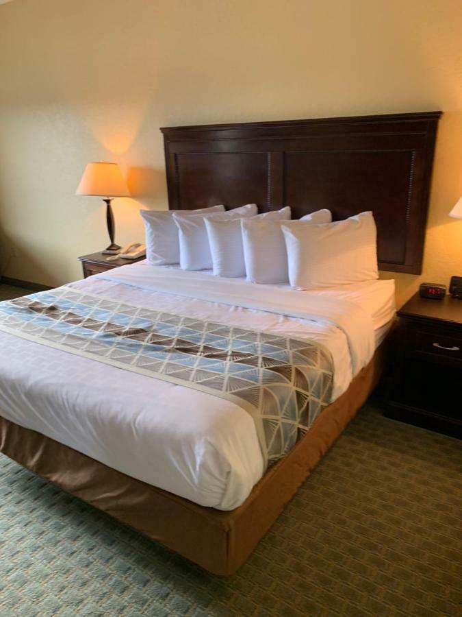 Ambassador Inn & Suites Тъскалуса Екстериор снимка