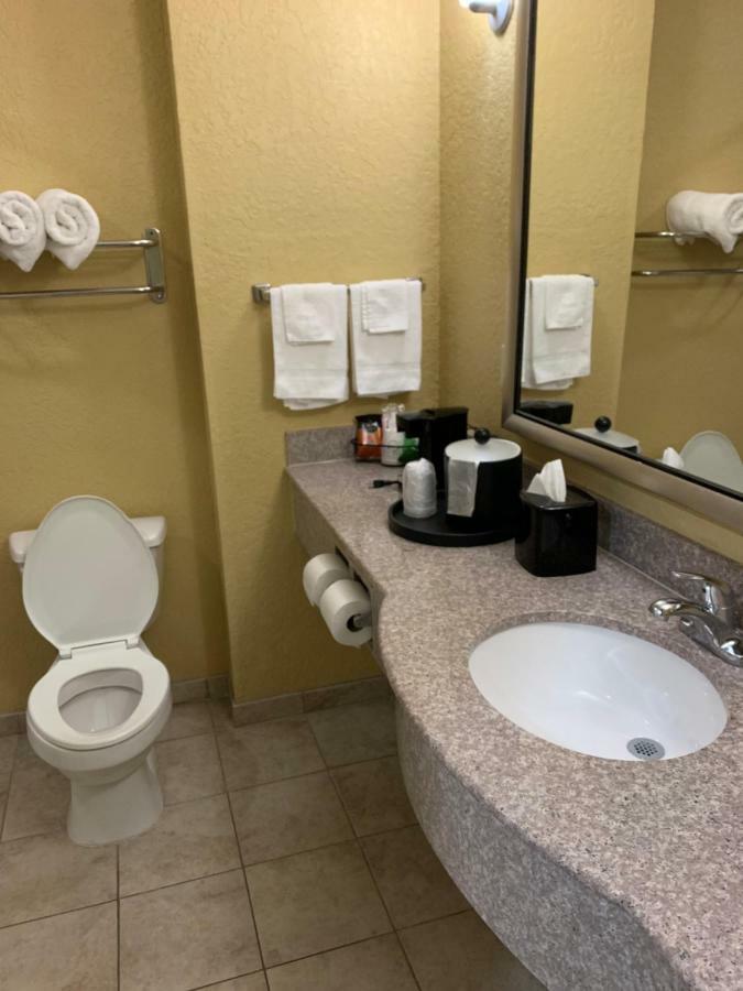 Ambassador Inn & Suites Тъскалуса Екстериор снимка