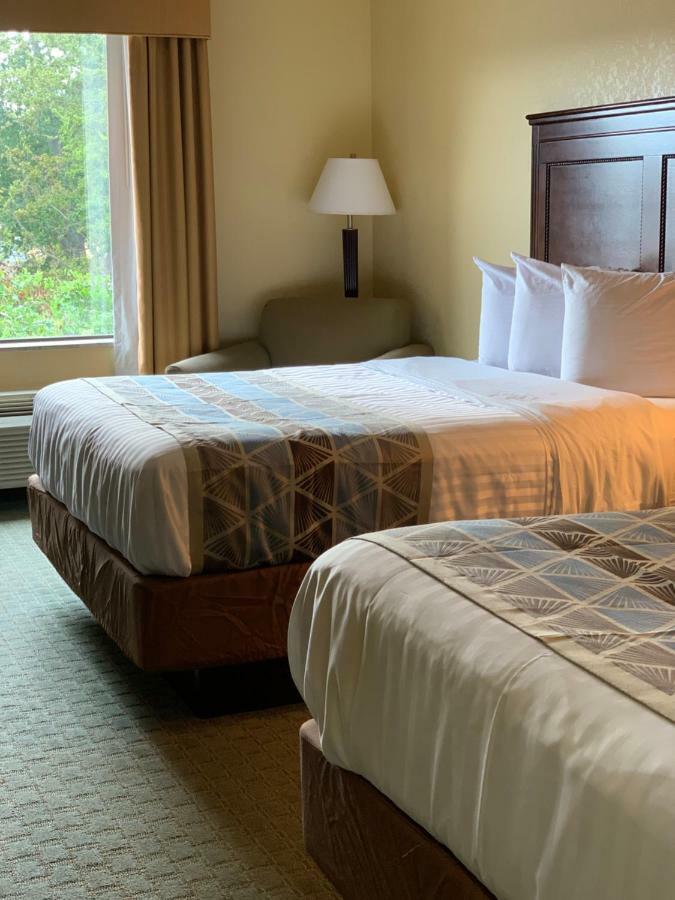Ambassador Inn & Suites Тъскалуса Екстериор снимка