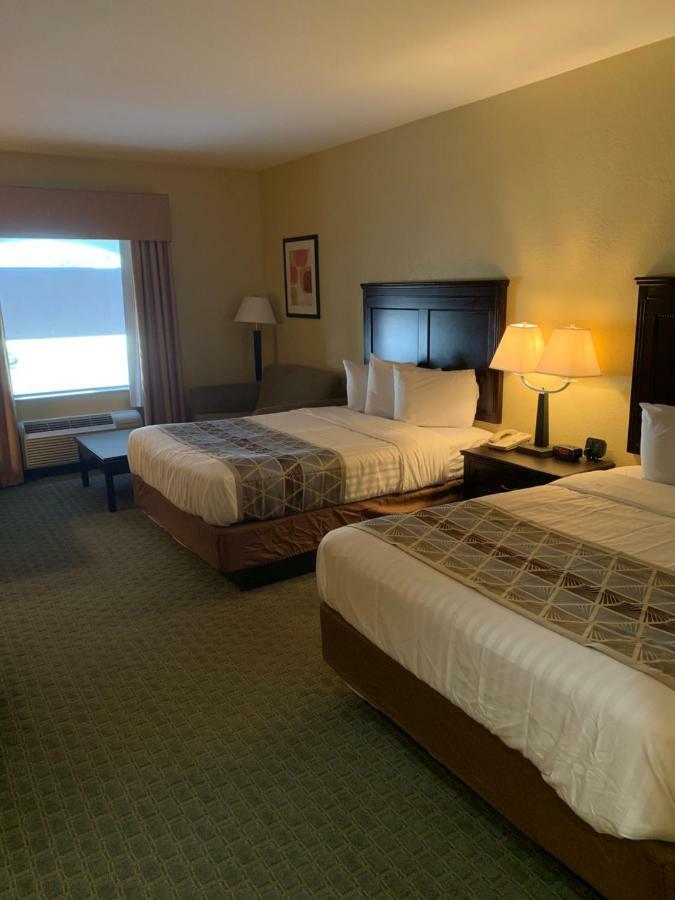 Ambassador Inn & Suites Тъскалуса Екстериор снимка
